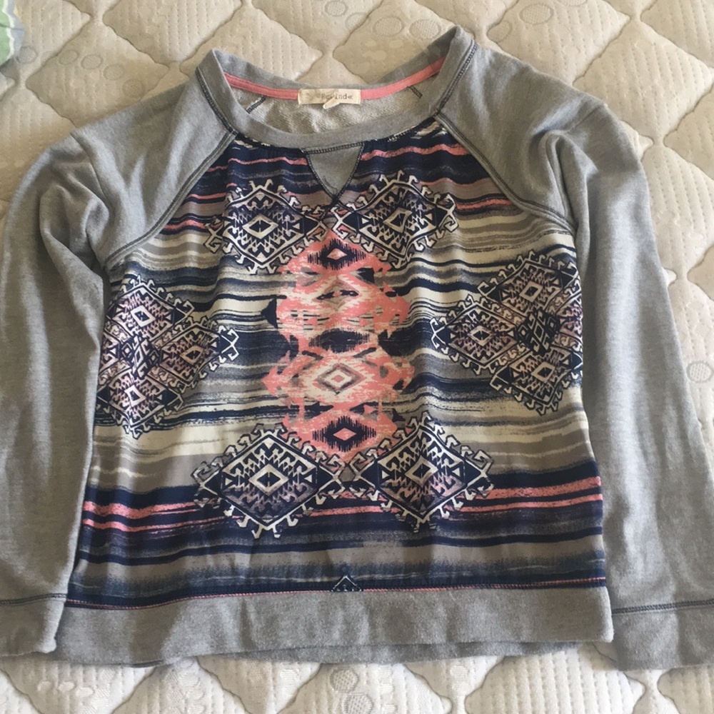Small sweater from rewind